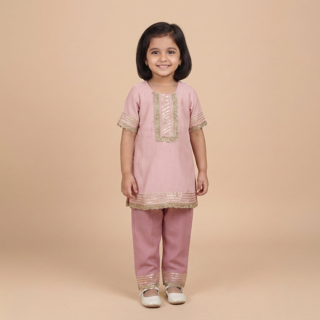 Afiya x Tyohaar | Lilac Solid Viscose Straight Kurta & Pant Set