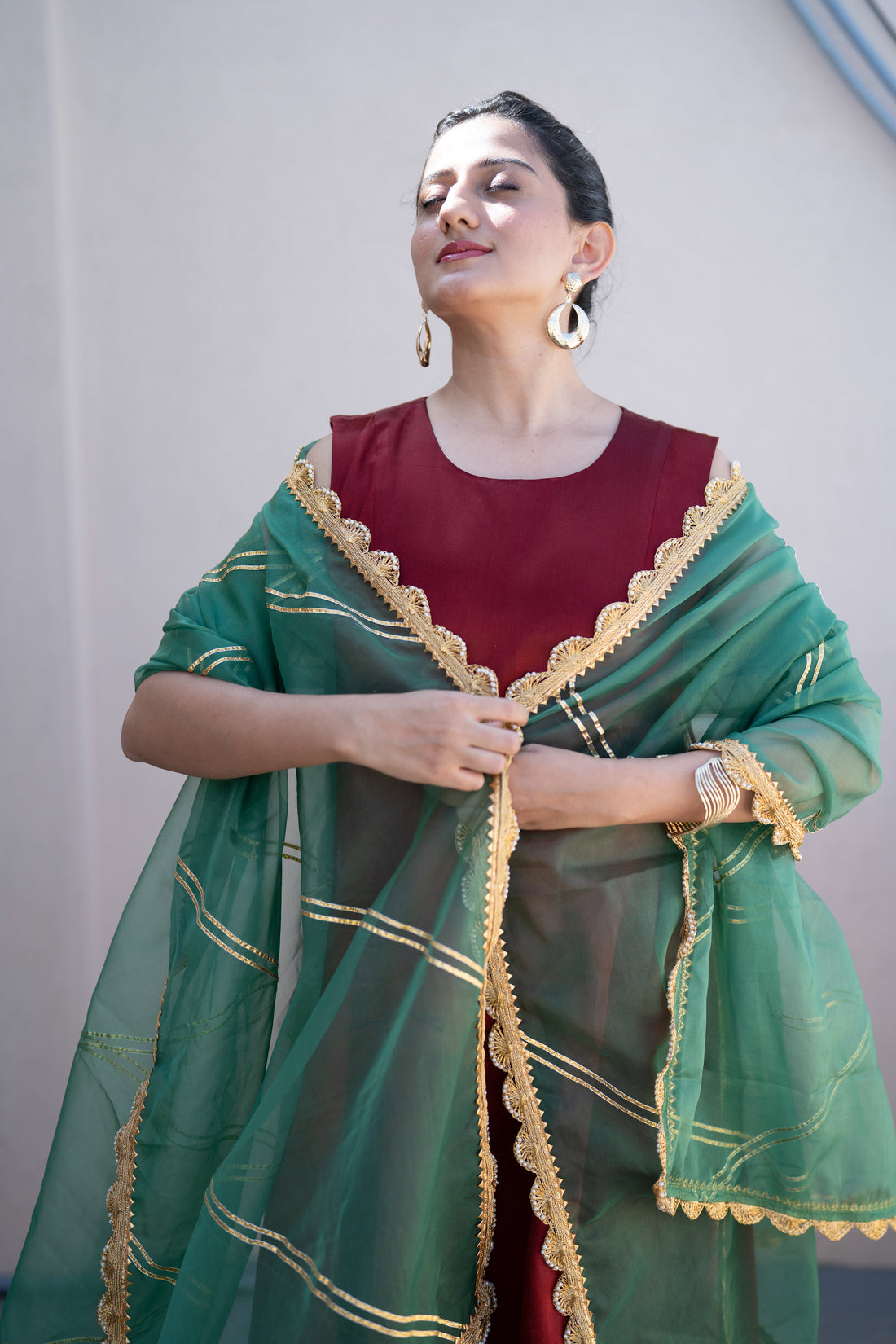 Panna x Tyohaar Dupatta (view 2).