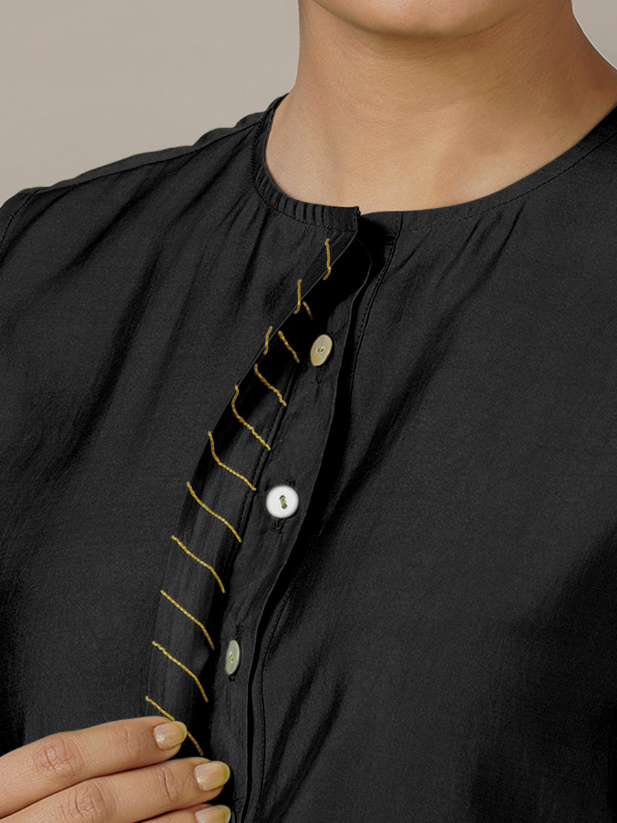 Adah x Rozaana Kurta, in Black Viscose, featuring sleeveless and jewel neckline, made for daily & work (view 4).