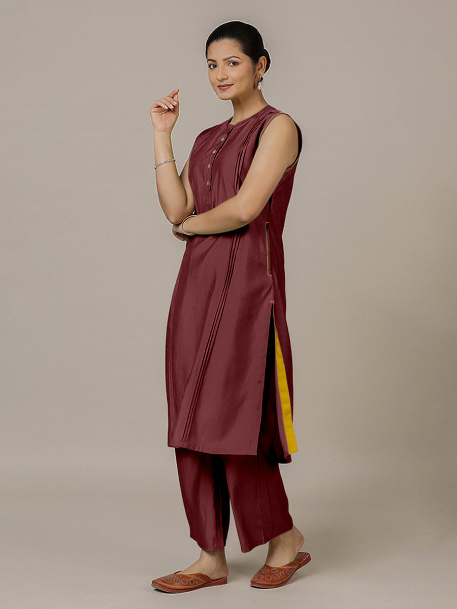 Alina x Rozaana Kurta, in Maroon Viscose, featuring sleeveless and flat collar neckline, made for daily & work (view 7).