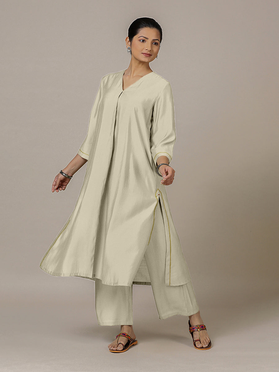 Alisha x Rozaana Kurta, in Cream Viscose, featuring three quarter sleeves and v-neckline, made for daily & work (view 5).