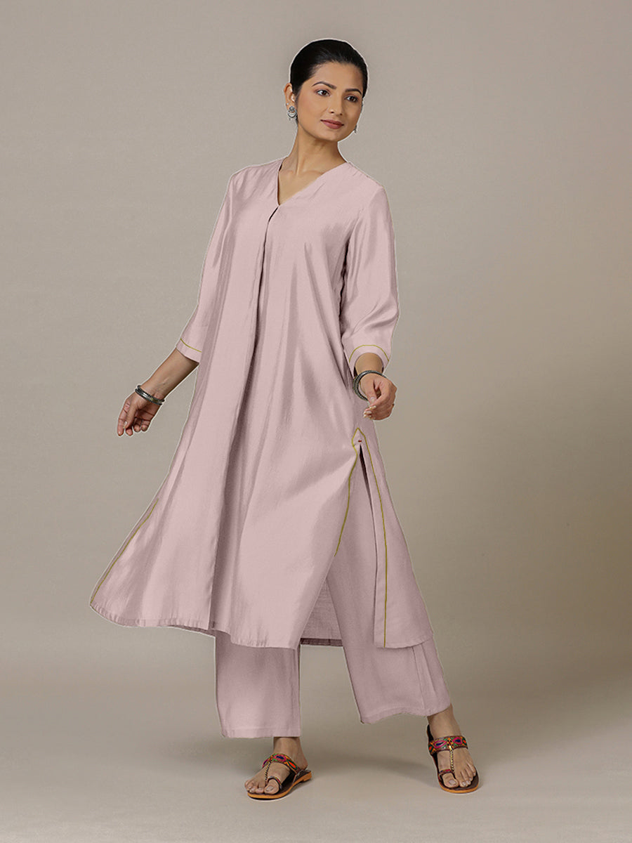 Alisha x Rozaana Kurta, in Purple Viscose, featuring three quarter sleeves and v-neckline, made for daily & work (view 5).