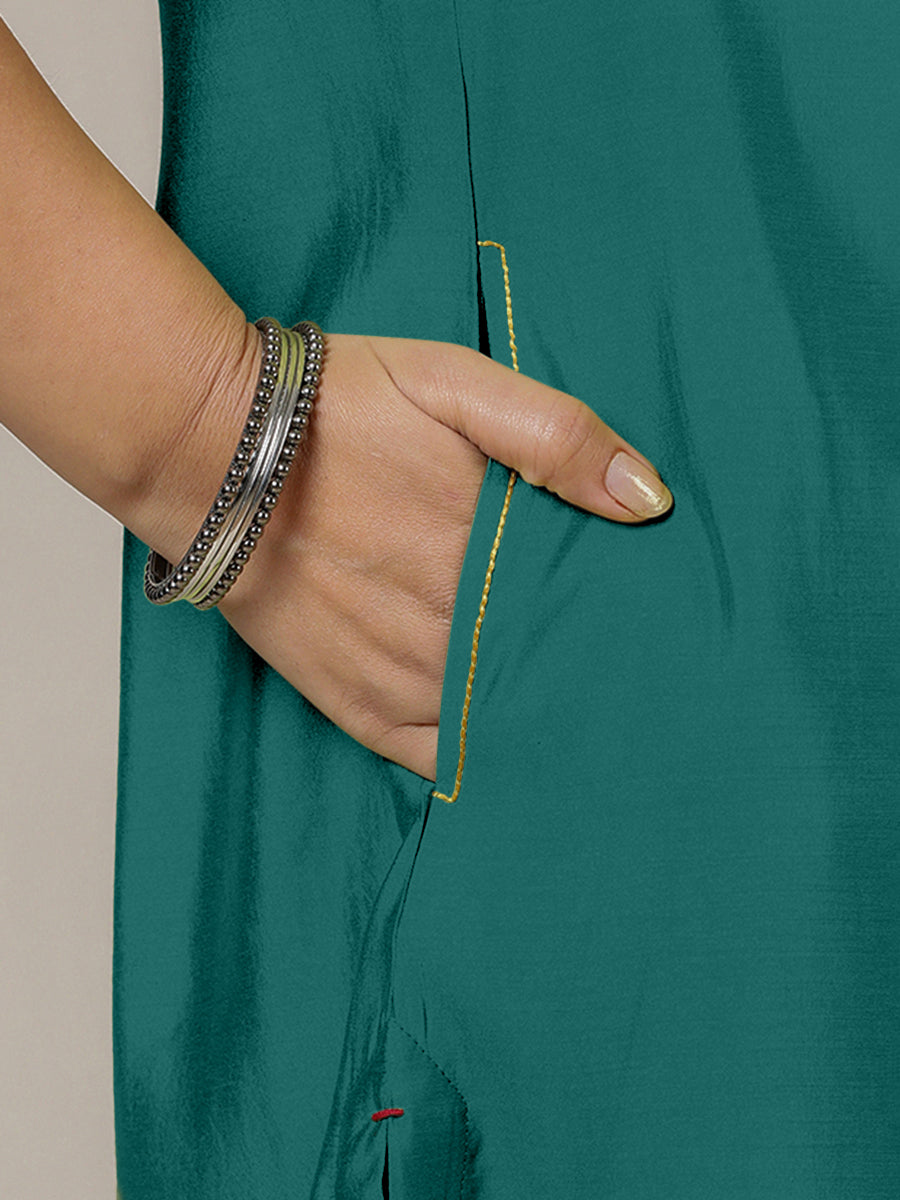 Amal x Rozaana Kurta, in Green Viscose, featuring three quarter sleeves and overlap v-neckline, made for daily & work (view 4).