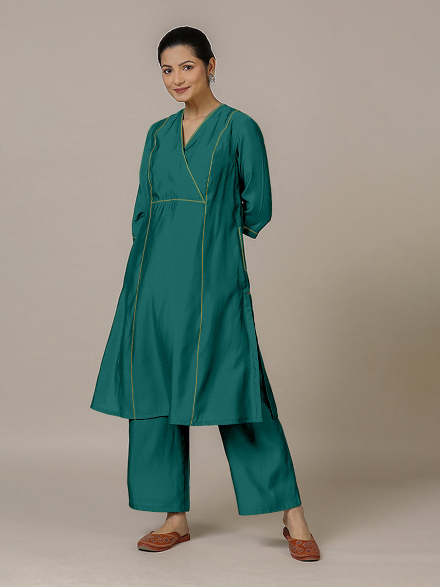 Amal x Rozaana Kurta, in Green Viscose, featuring three quarter sleeves and overlap v-neckline, made for daily & work (view 6).