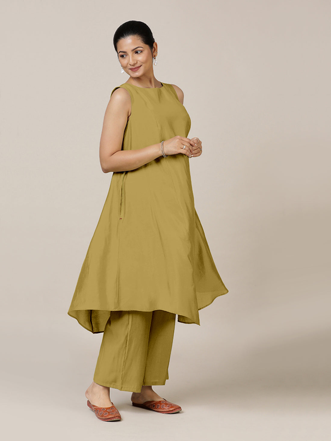 Anoki x Rozaana Kurta, in Yellow Viscose, featuring sleeveless and boat neckline, made for daily & work (view 6).