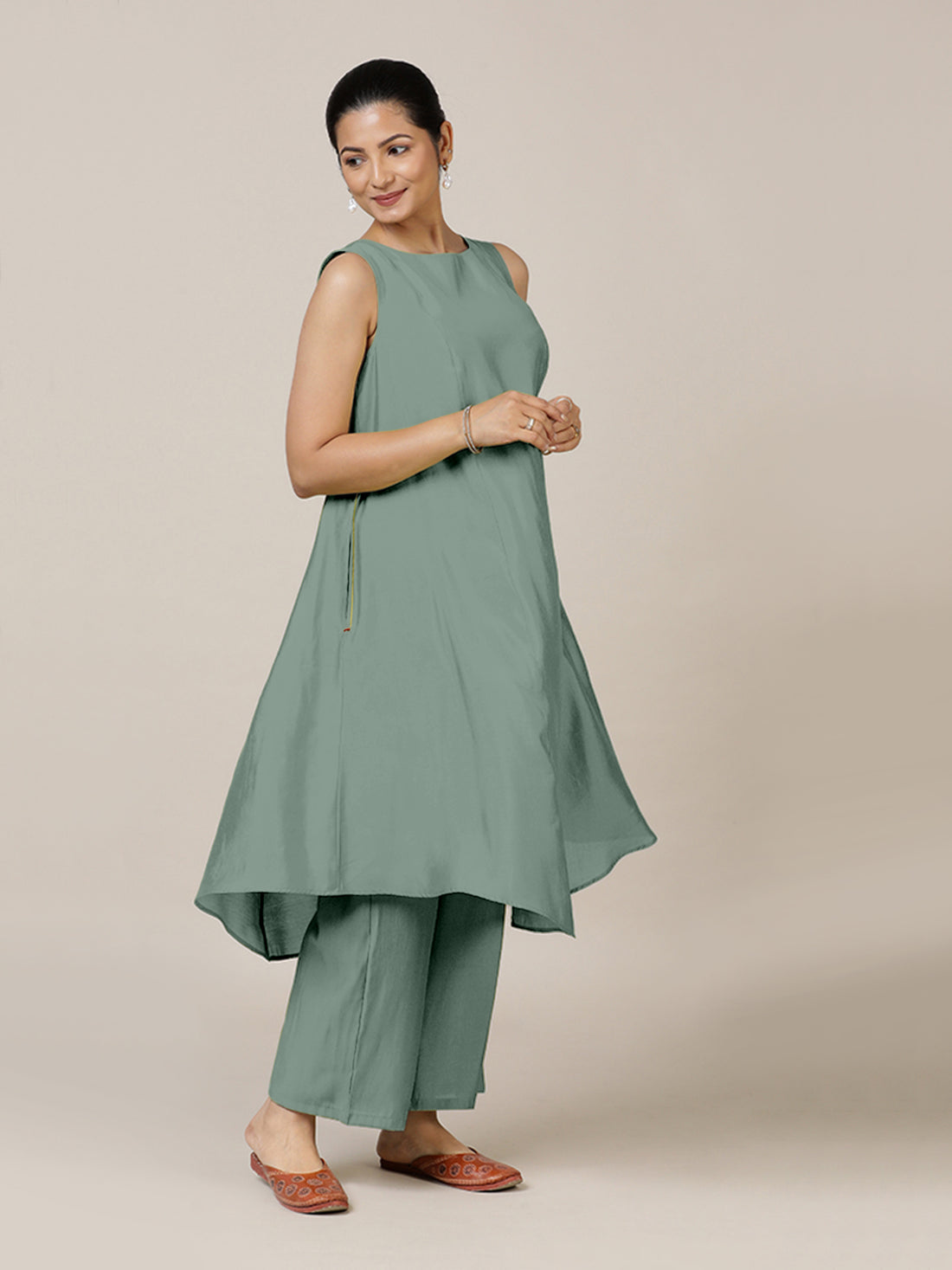 Anoki x Rozaana Kurta, in Green Viscose, featuring sleeveless and boat neckline, made for daily & work (view 7).