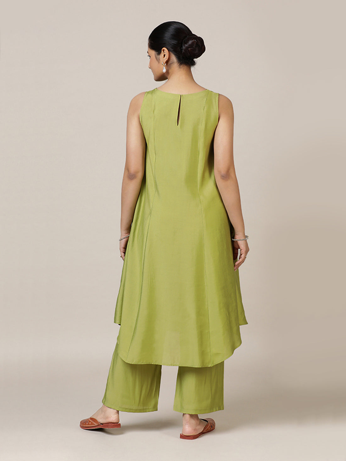 Anoki x Rozaana Kurta, in Green Viscose, featuring sleeveless and boat neckline, made for daily & work (view 2).