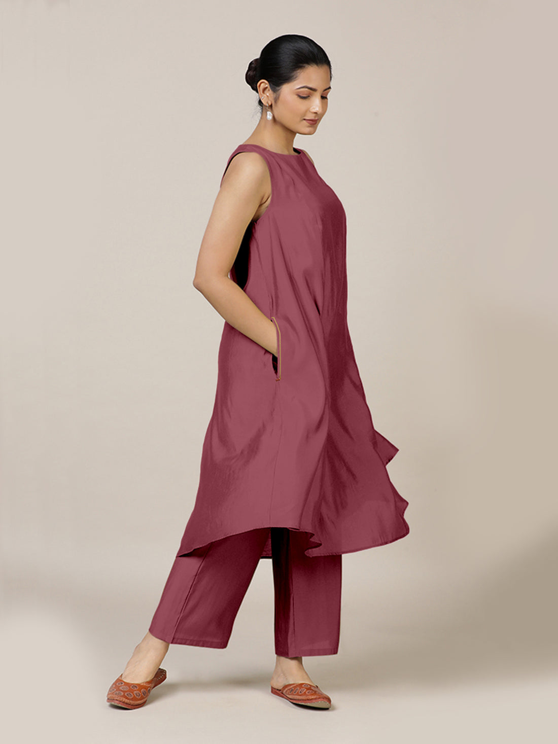 Anoki x Rozaana Kurta, in Pink Viscose, featuring sleeveless and boat neckline, made for daily & work (view 4).