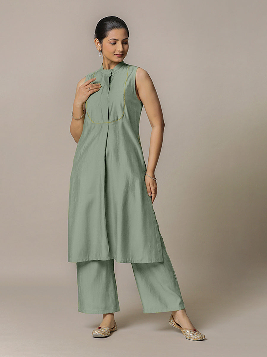 Eira x Rozaana Kurta, in Green Viscose, featuring sleeveless and band collar neckline, made for daily & work.