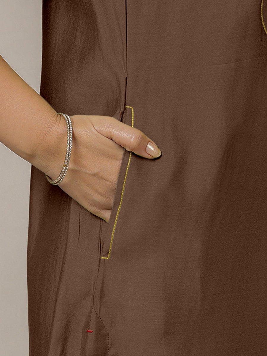 Eira x Rozaana Kurta, in Brown Viscose, featuring sleeveless and band collar neckline, made for daily & work (view 5).