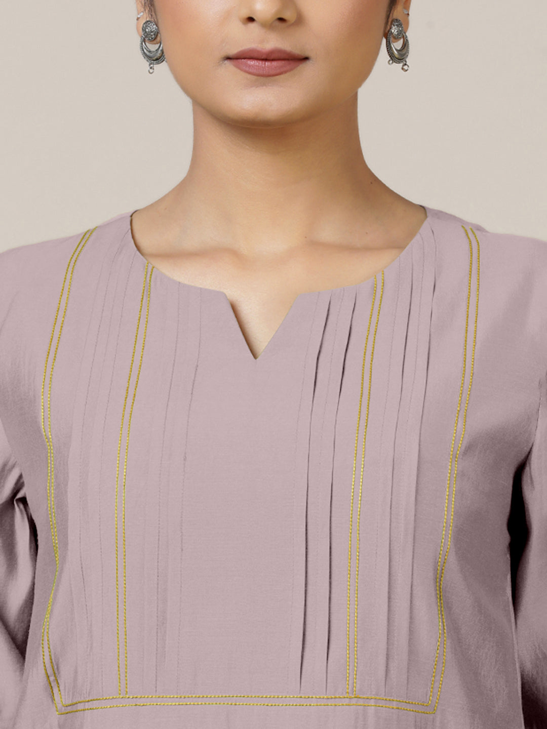 Esha x Rozaana Kurta, in Purple Viscose, featuring elbow sleeves and round neck with splitline, made for daily & work (view 4).