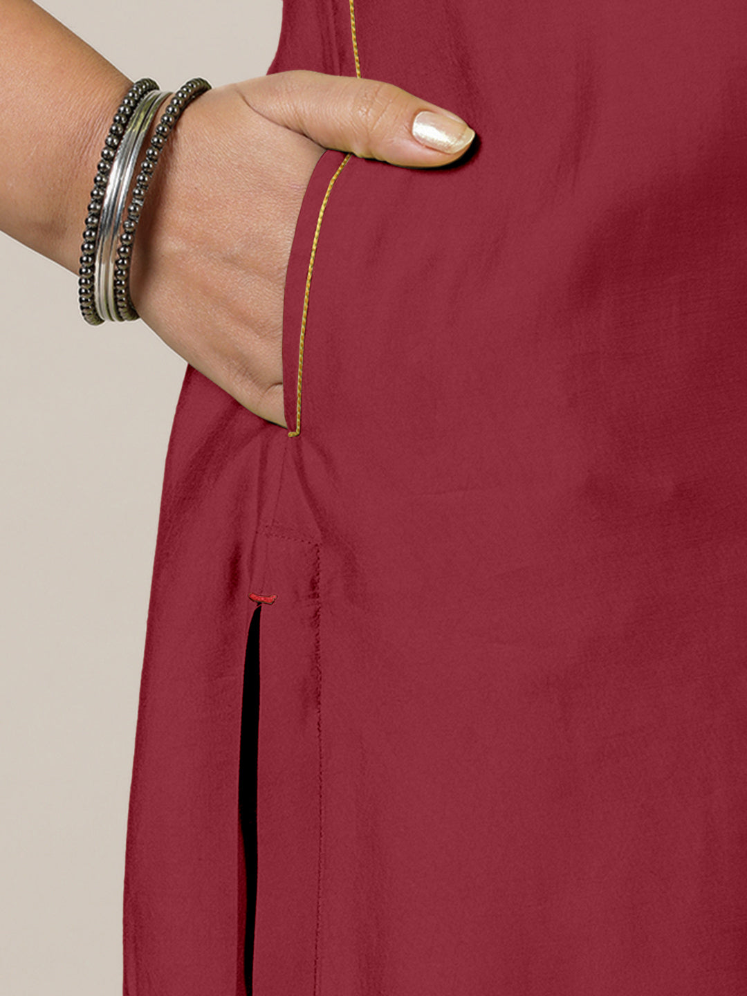 Esha x Rozaana Kurta, in Red Viscose, featuring elbow sleeves and round neck with splitline, made for daily & work (view 3).