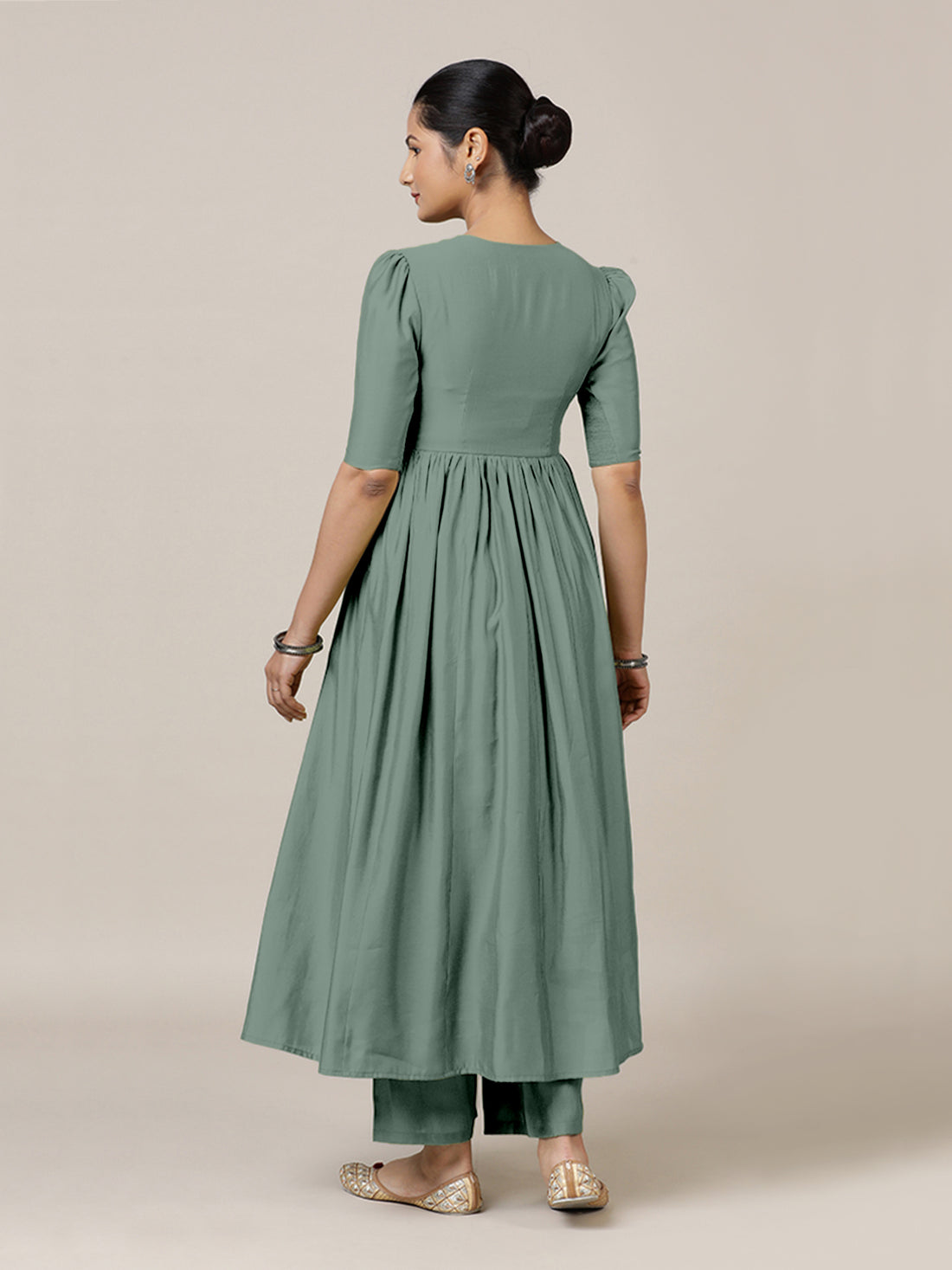 Faiza x Rozaana Kurta, in Green Viscose, featuring elbow sleeves and v-neckline, made for daily & work (view 2).