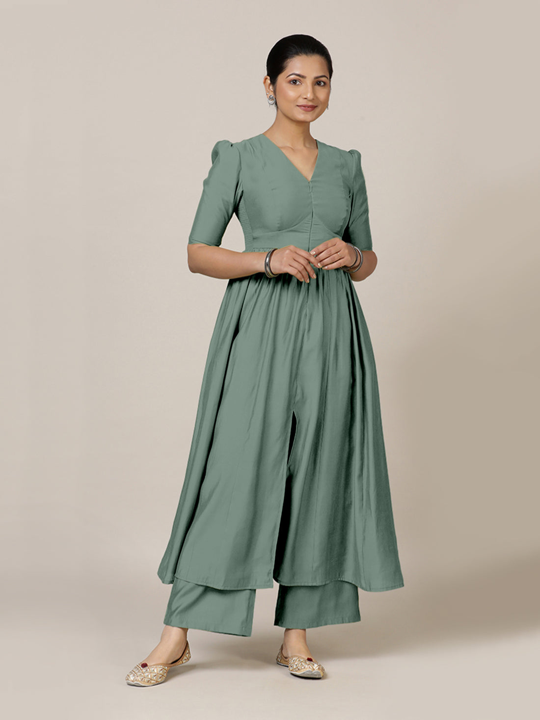 Faiza x Rozaana Kurta, in Green Viscose, featuring elbow sleeves and v-neckline, made for daily & work (view 7).