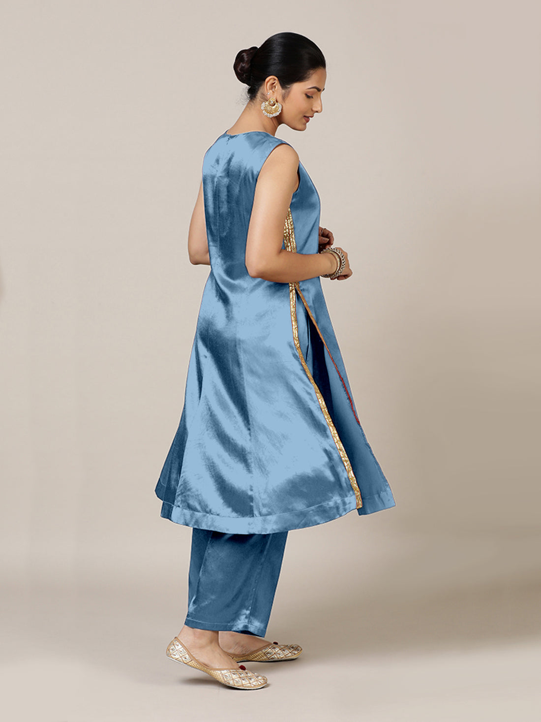 Gulnaaz x Tyohaar Kurta, in Blue Vegan Silk, featuring sleeveless and round neckline, made for party & festive (view 3).