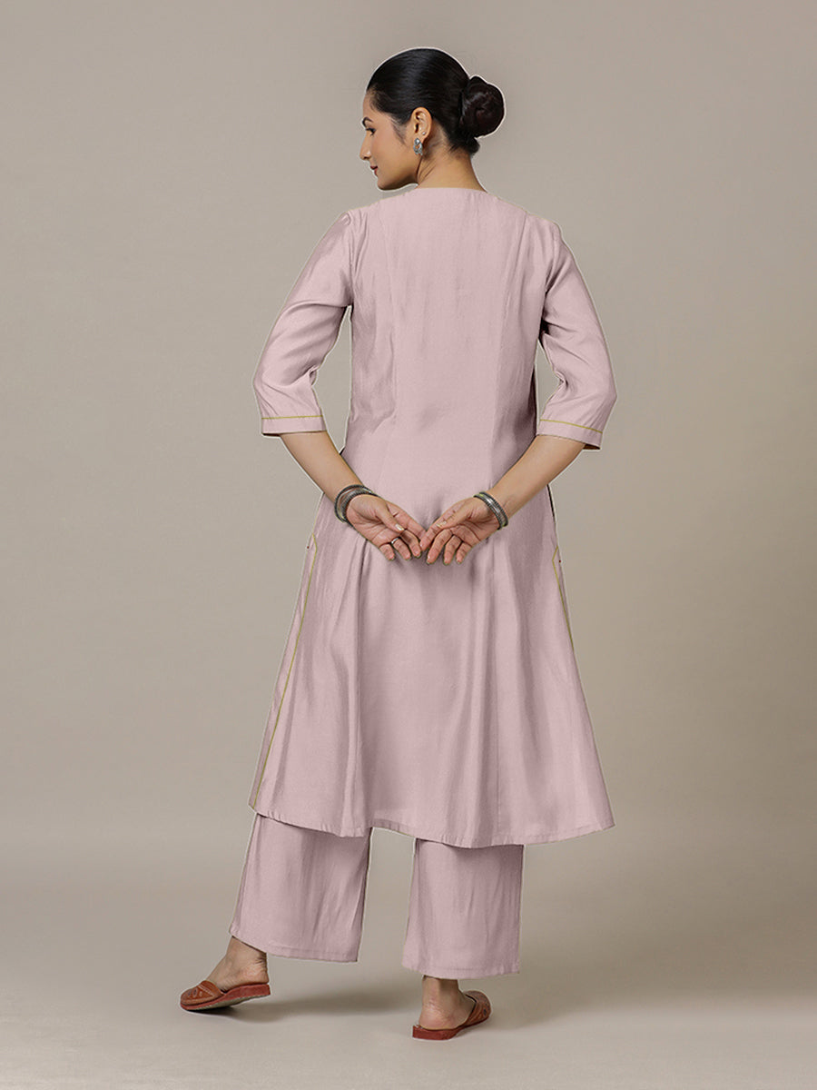 Mahek x Rozaana Kurta, in Purple Viscose, featuring three quarter sleeves and v-neckline, made for daily & work (view 2).
