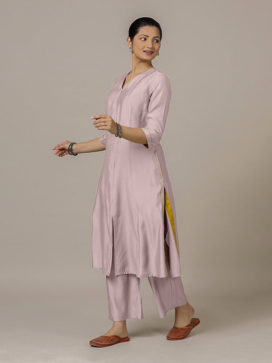 Mahek x Rozaana Kurta, in Purple Viscose, featuring three quarter sleeves and v-neckline, made for daily & work (view 6).