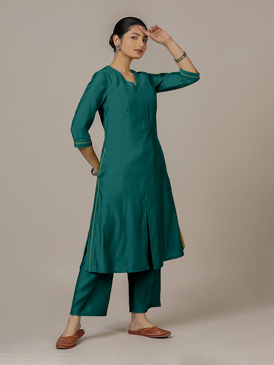 Mahek x Rozaana Kurta, in Green Viscose, featuring three quarter sleeves and v-neckline, made for daily & work (view 6).
