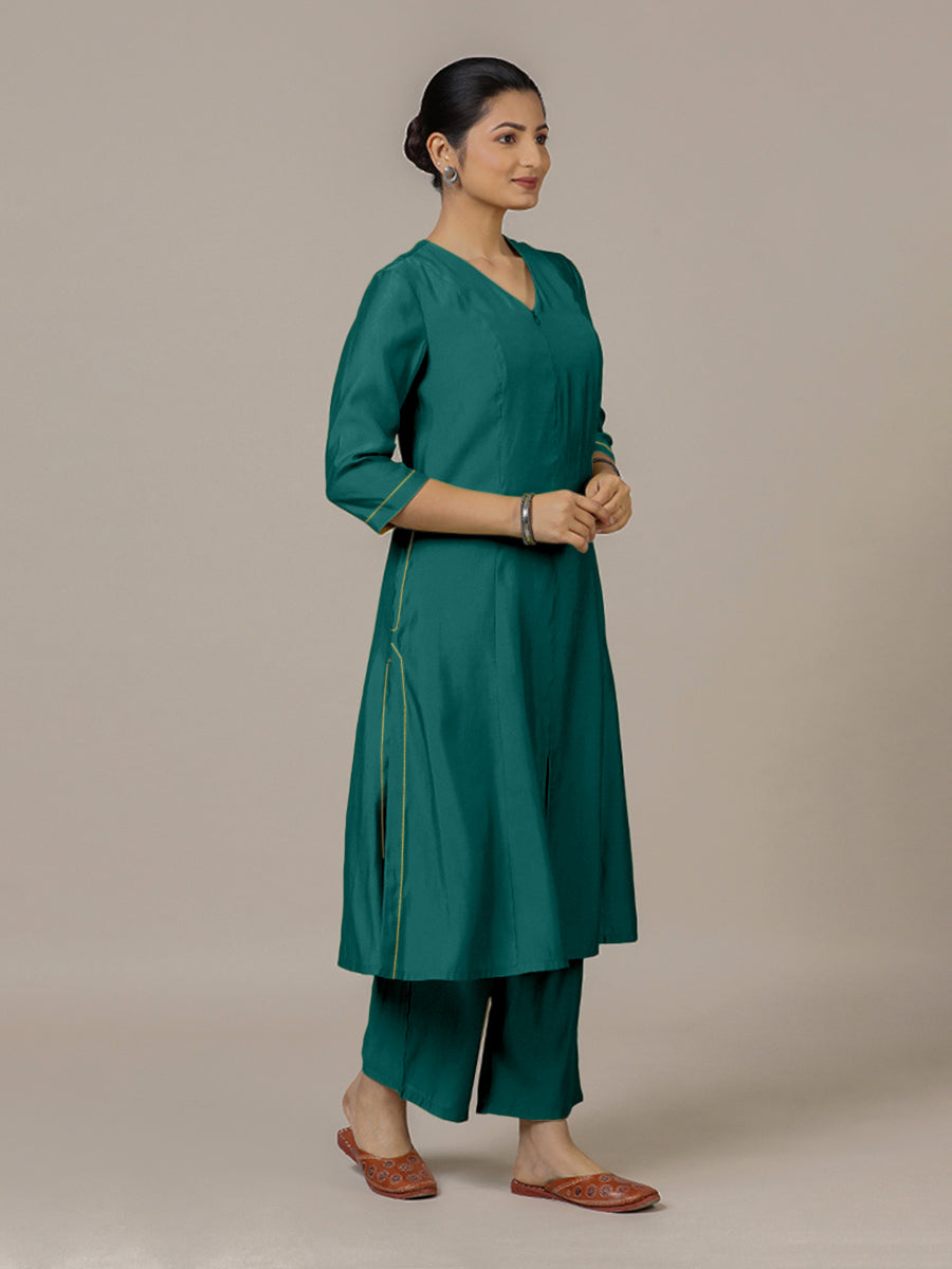 Mahek x Rozaana Kurta, in Green Viscose, featuring three quarter sleeves and v-neckline, made for daily & work (view 7).