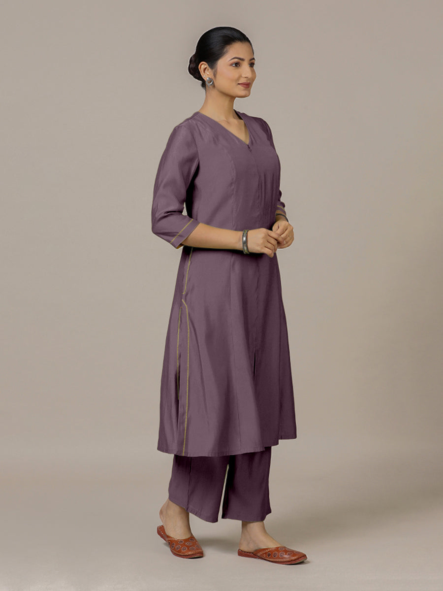 Mahek x Rozaana Kurta, in Purple Viscose, featuring three quarter sleeves and v-neckline, made for daily & work (view 7).