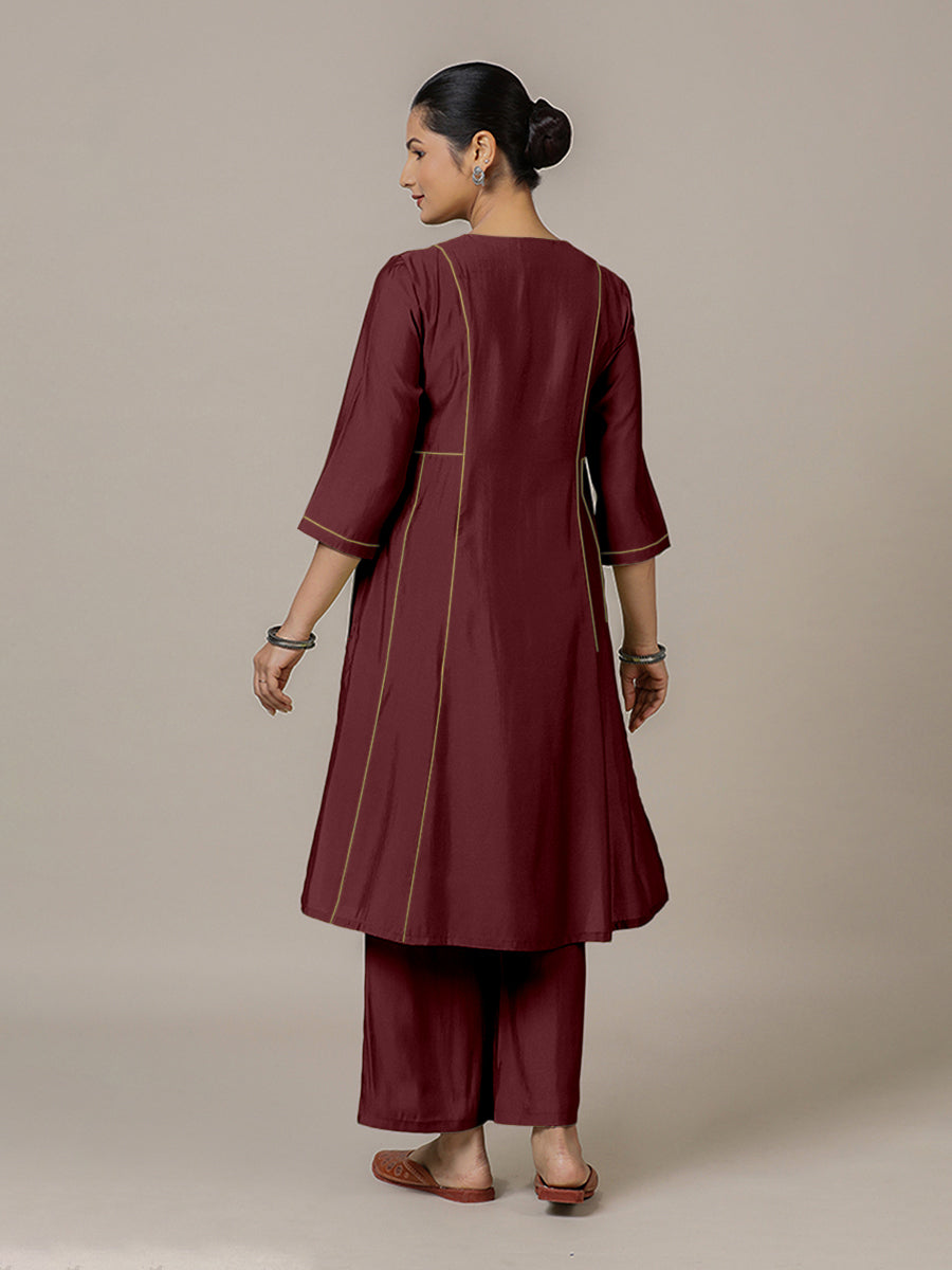 Mahi x Rozaana Kurta, in Maroon Viscose, featuring three quarter sleeves and round neck with splitline (view 2).