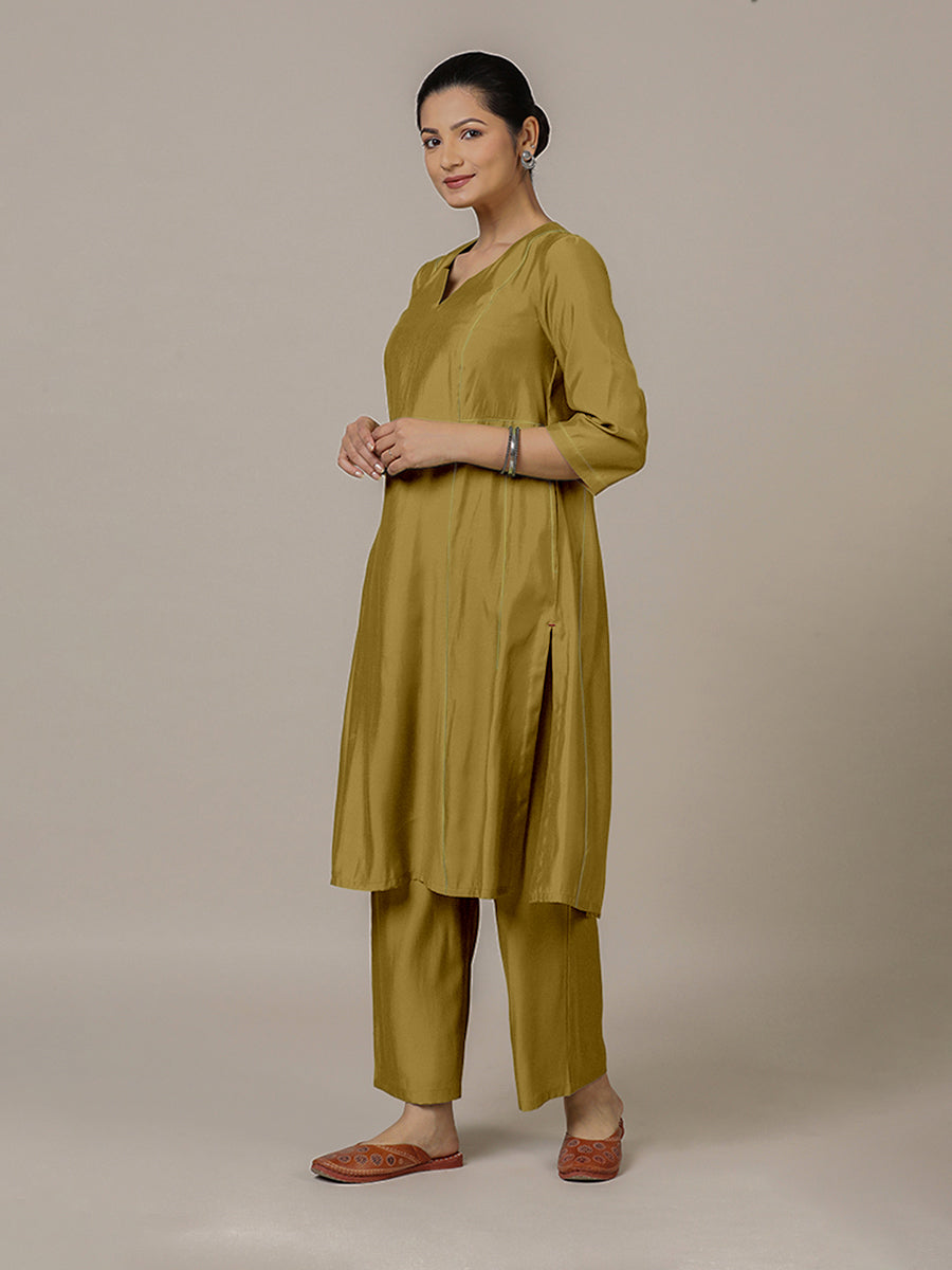 Mahi x Rozaana Kurta, in Yellow Viscose, featuring three quarter sleeves and round neck with splitline (view 7).