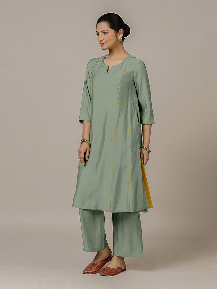 Mahi x Rozaana Kurta, in Green Viscose, featuring three quarter sleeves and round neck with splitline, made for daily & work.