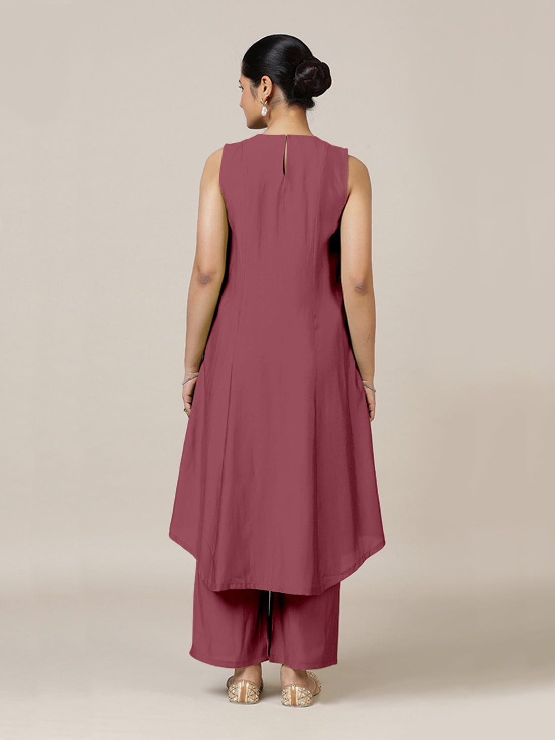 Mirha x Rozaana Kurta, in Pink Viscose, featuring sleeveless and v-neckline, made for daily & work (view 2).