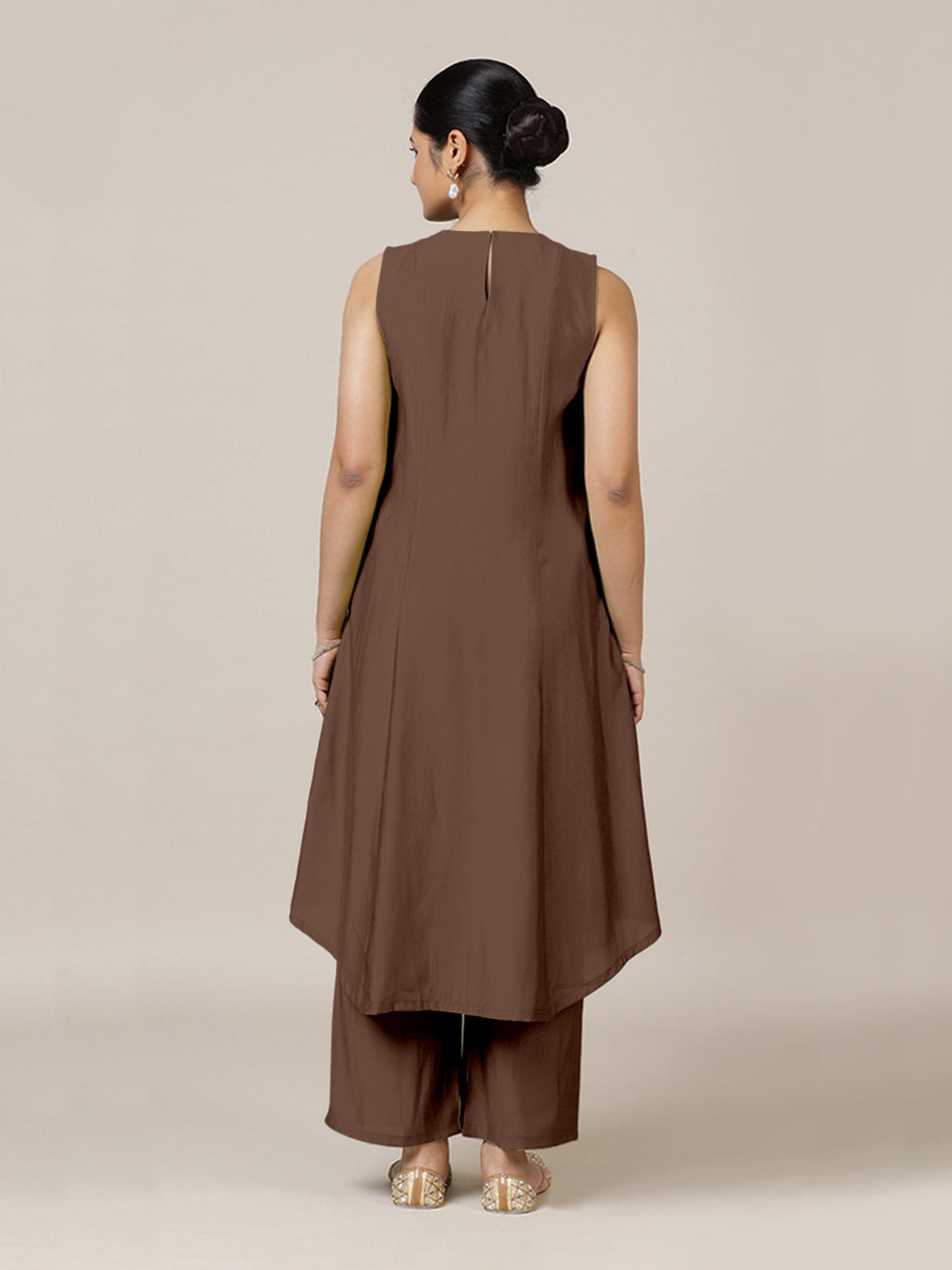 Mirha x Rozaana Kurta, in Brown Viscose, featuring sleeveless and v-neckline, made for daily & work (view 2).