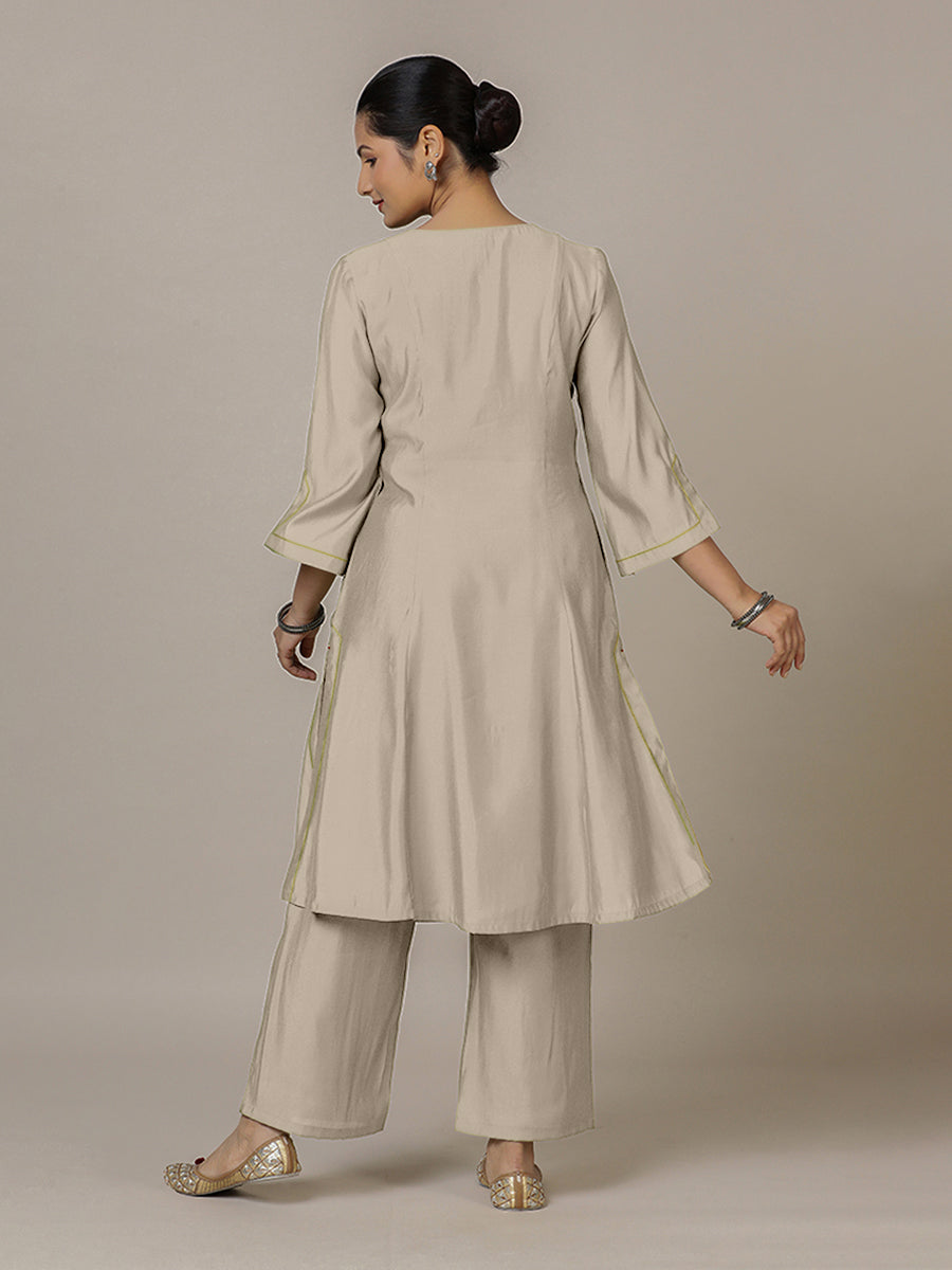 Nimrat x Rozaana Kurta, in Grey Viscose, featuring three quarter sleeves and round neck with splitline (view 2).