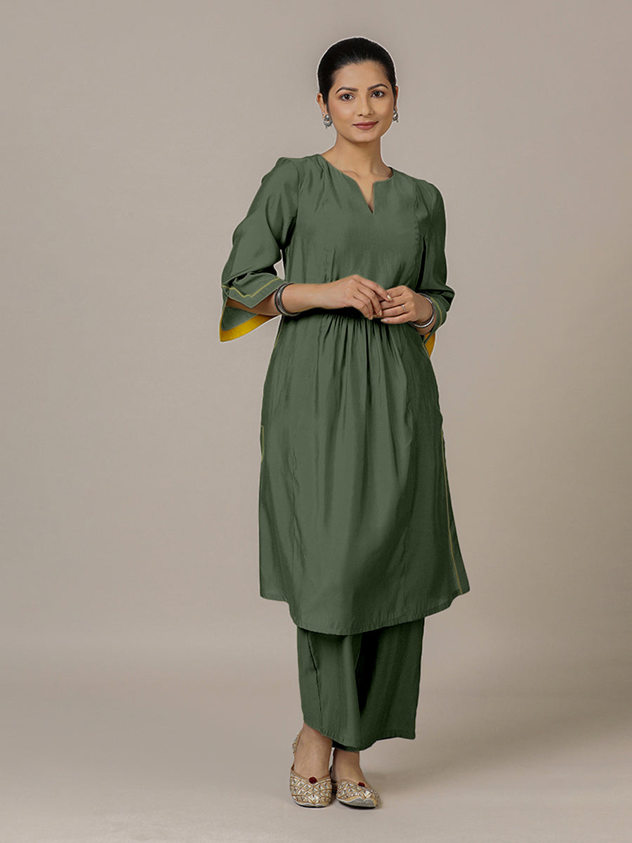 Nimrat x Rozaana Kurta, in Green Viscose, featuring three quarter sleeves and round neck with splitline (view 7).