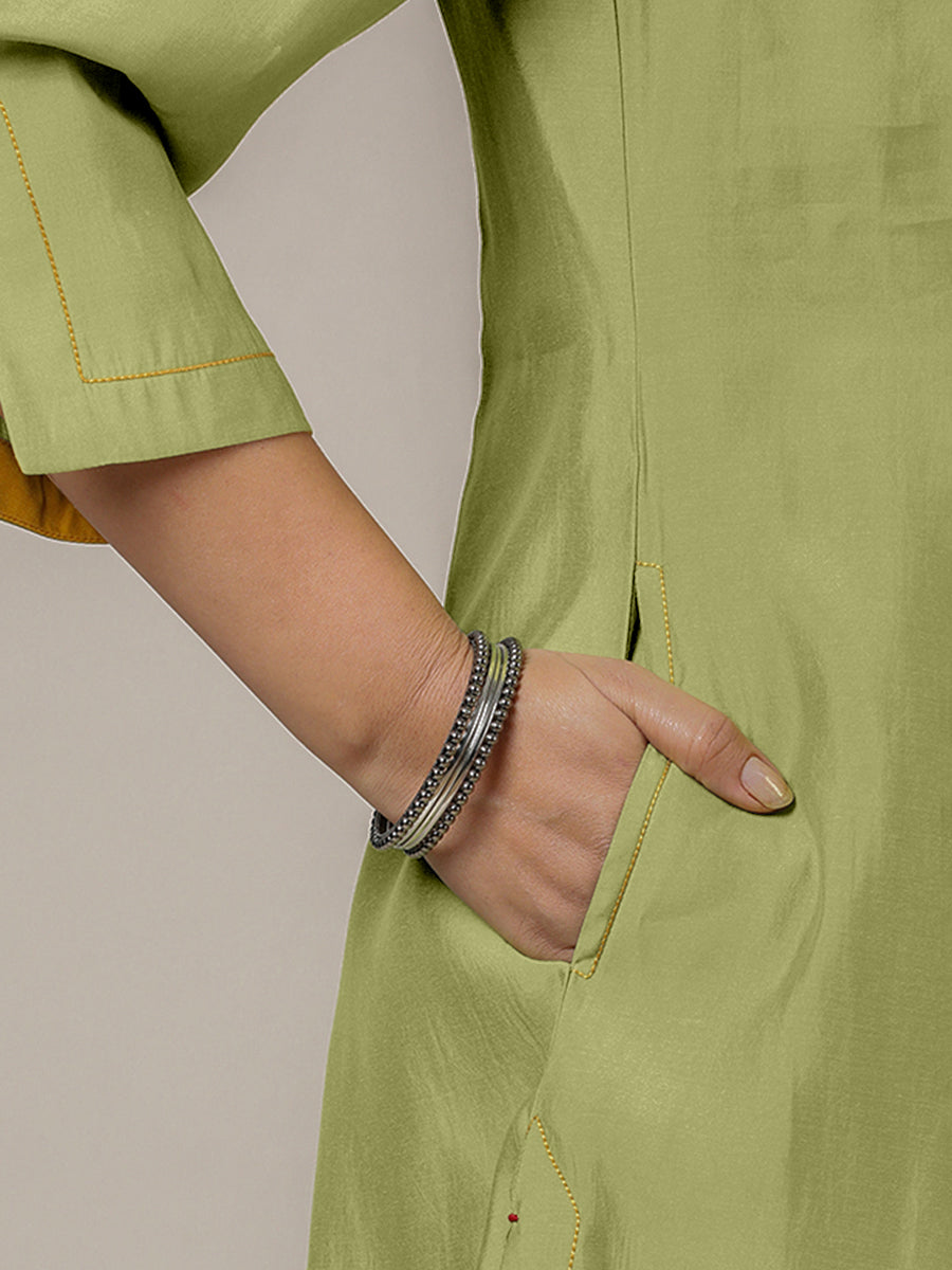Nimrat x Rozaana Kurta, in Green Viscose, featuring three quarter sleeves and round neck with splitline (view 4).