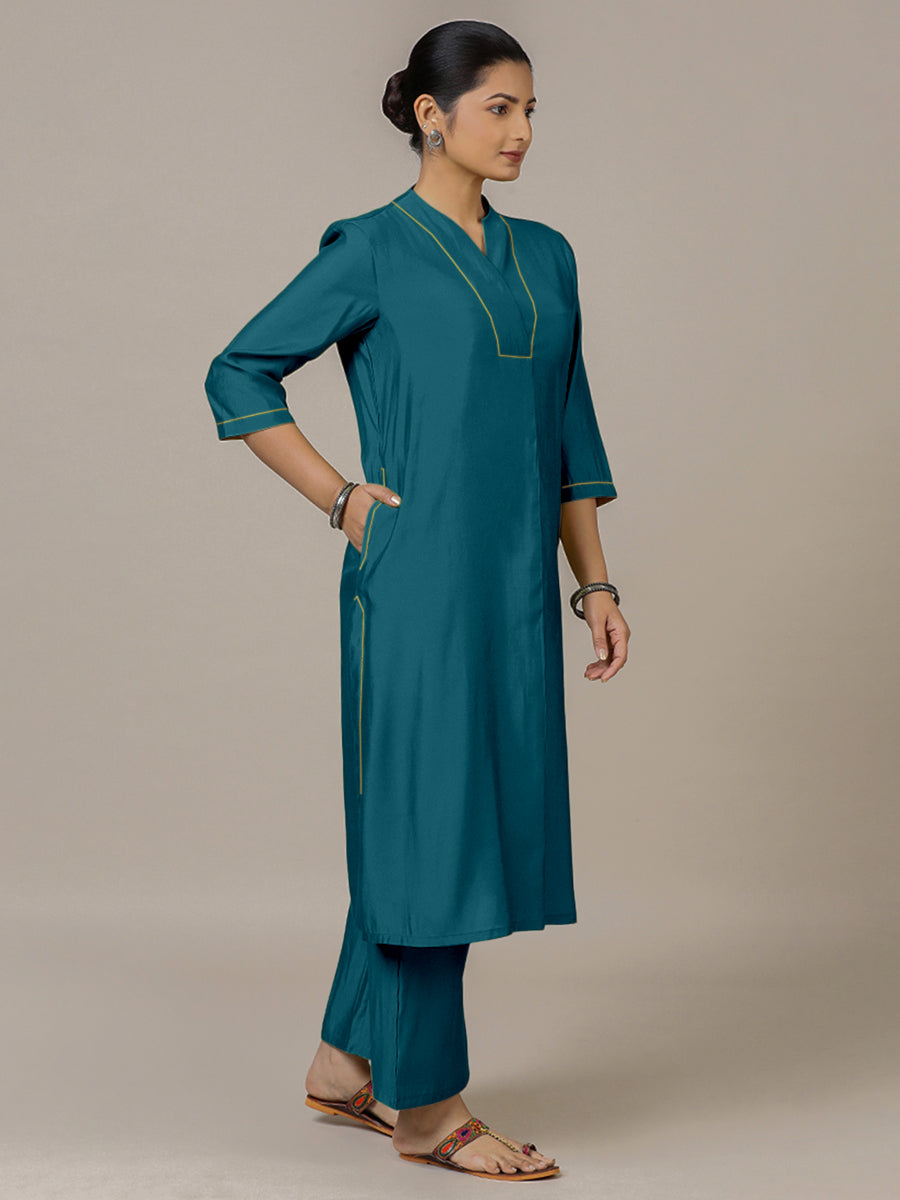 Paakhi x Rozaana Kurta, in Blue Viscose, featuring three quarter sleeves and round neck with splitline.