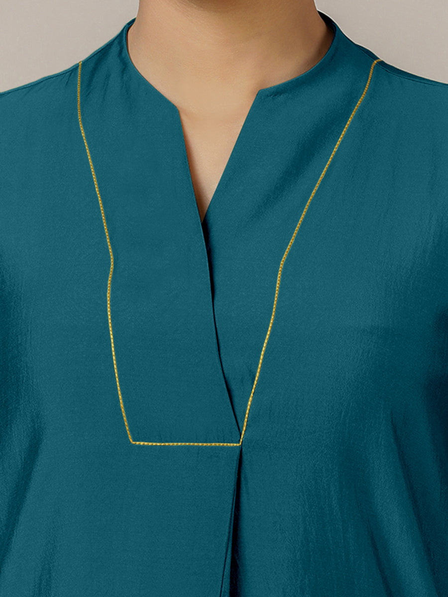 Paakhi x Rozaana Kurta, in Blue Viscose, featuring three quarter sleeves and round neck with splitline (view 3).