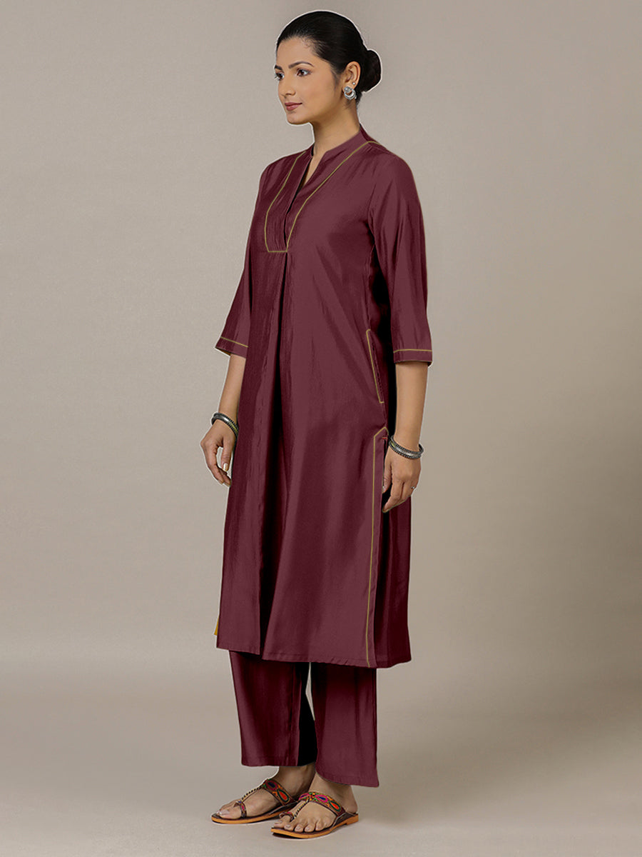 Paakhi x Rozaana Kurta, in Maroon Viscose, featuring three quarter sleeves and round neck with splitline (view 6).