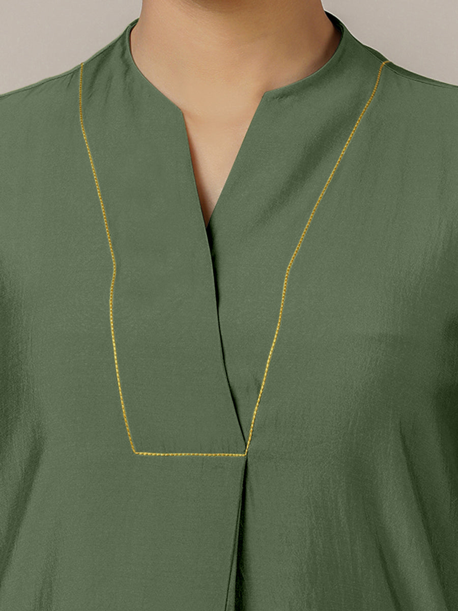 Paakhi x Rozaana Kurta, in Green Viscose, featuring three quarter sleeves and round neck with splitline (view 3).