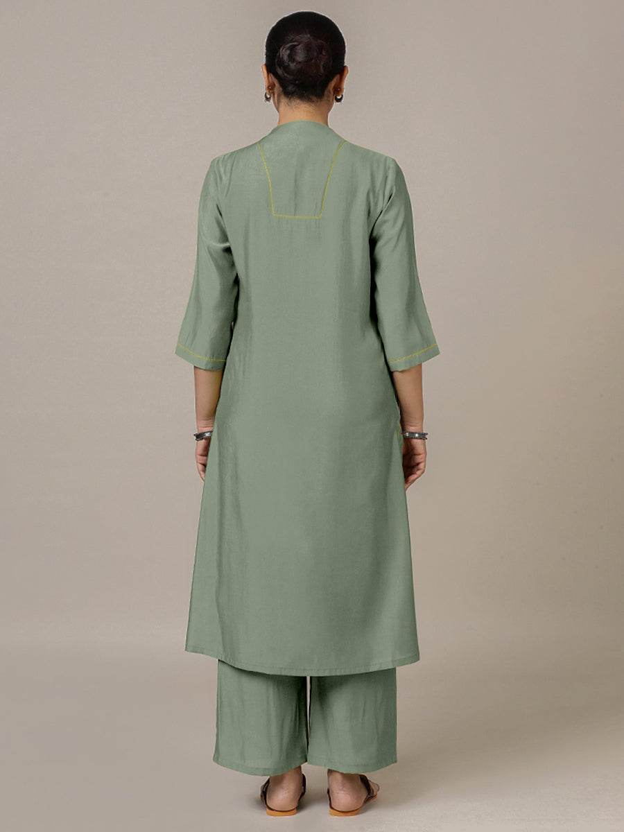 Paakhi x Rozaana Kurta, in Green Viscose, featuring three quarter sleeves and round neck with splitline (view 2).