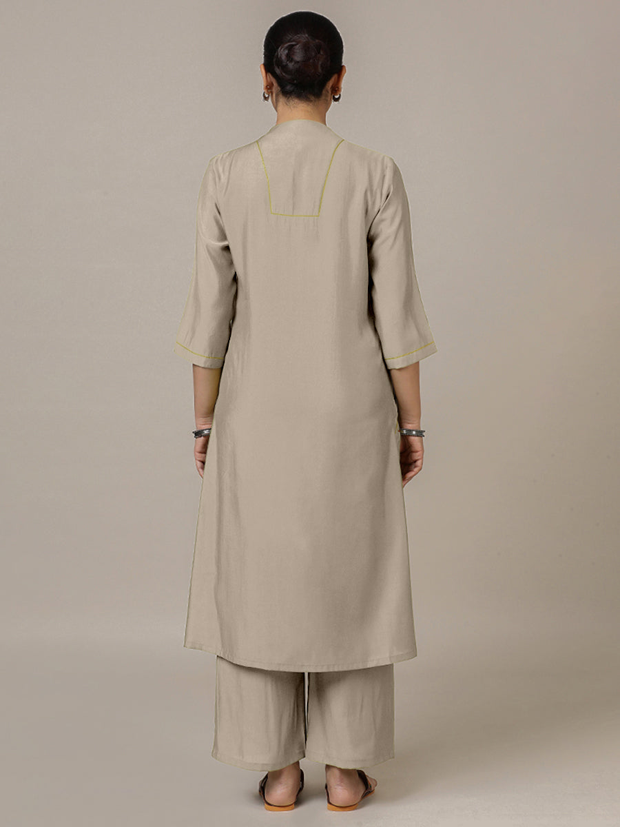 Paakhi x Rozaana Kurta, in Grey Viscose, featuring three quarter sleeves and round neck with splitline (view 2).