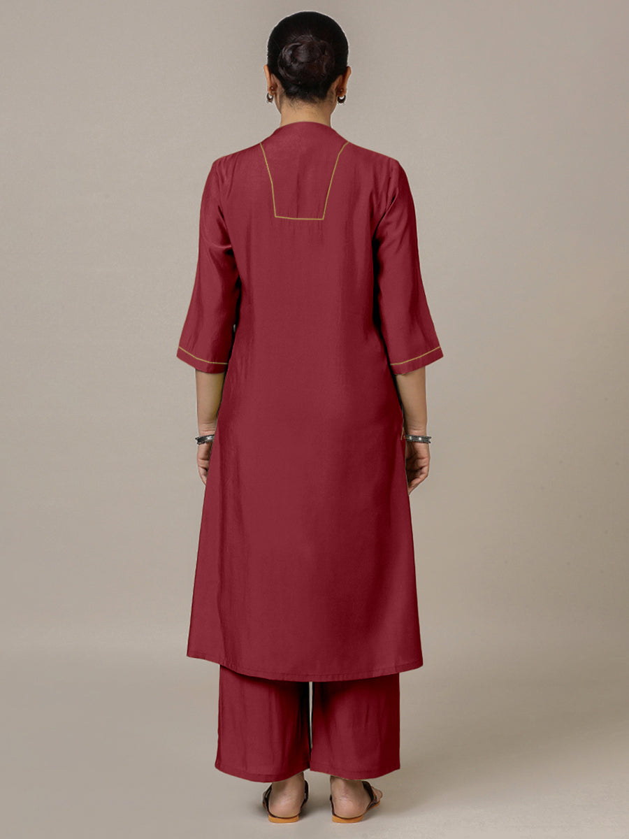 Paakhi x Rozaana Kurta, in Red Viscose, featuring three quarter sleeves and round neck with splitline, made for daily & work.