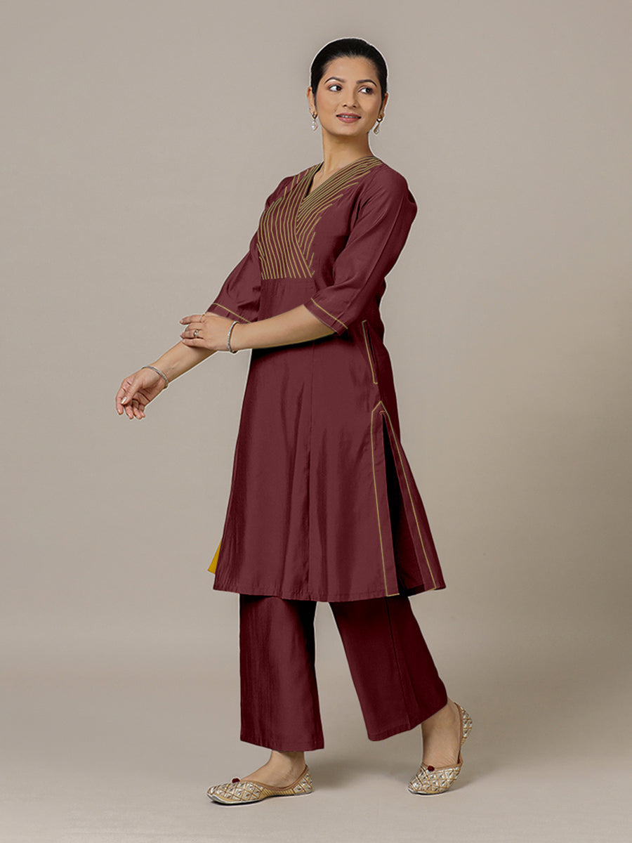 Piya x Rozaana Kurta, in Maroon Viscose, featuring three quarter sleeves and v-neckline, made for daily & work (view 6).