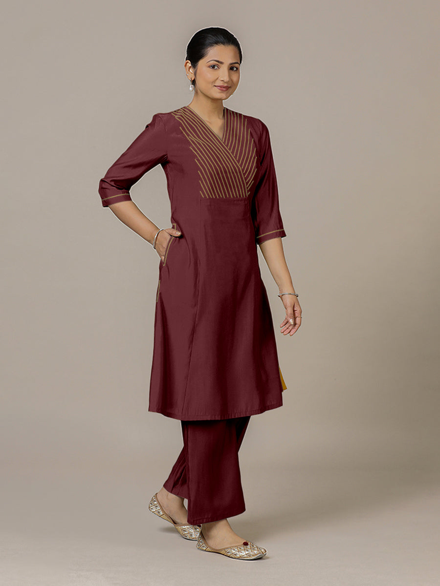 Piya x Rozaana Kurta, in Maroon Viscose, featuring three quarter sleeves and v-neckline, made for daily & work (view 7).