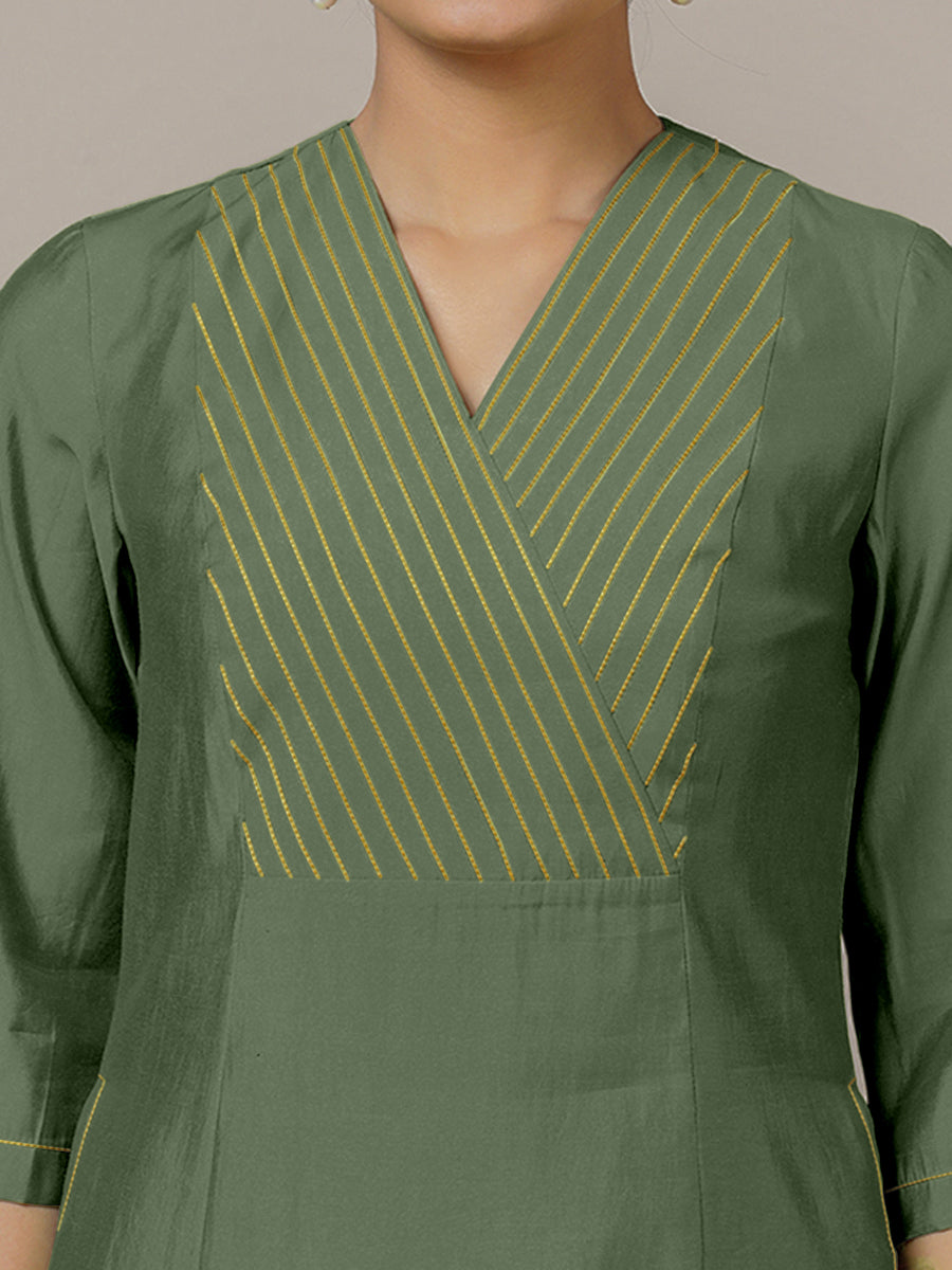 Piya x Rozaana Kurta, in Green Viscose, featuring three quarter sleeves and v-neckline, made for daily & work (view 3).