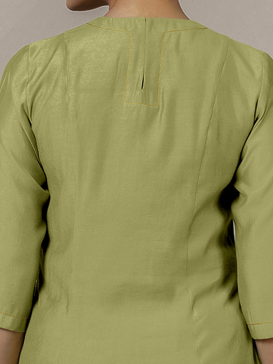 Piya x Rozaana Kurta, in Green Viscose, featuring three quarter sleeves and v-neckline, made for daily & work (view 4).