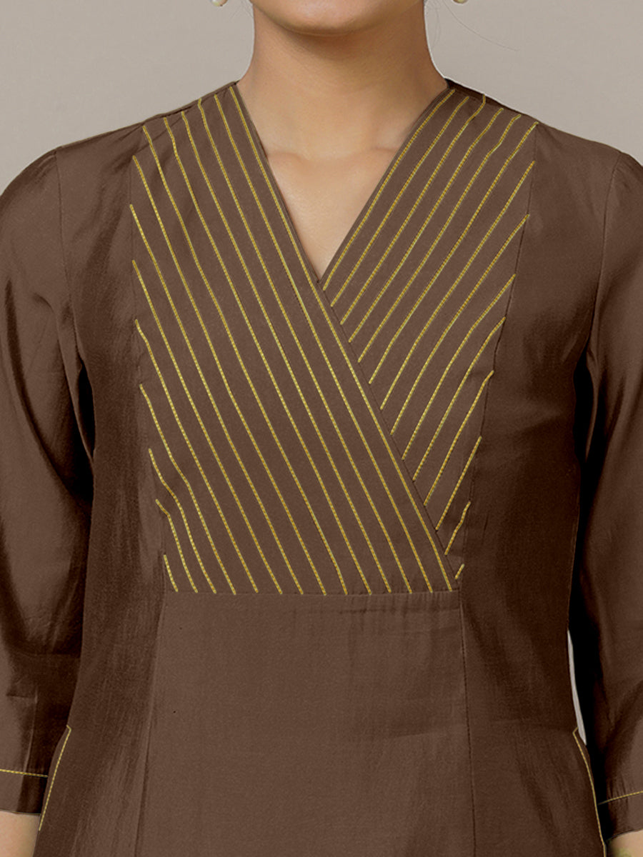 Piya x Rozaana Kurta, in Brown Viscose, featuring three quarter sleeves and v-neckline, made for daily & work (view 3).