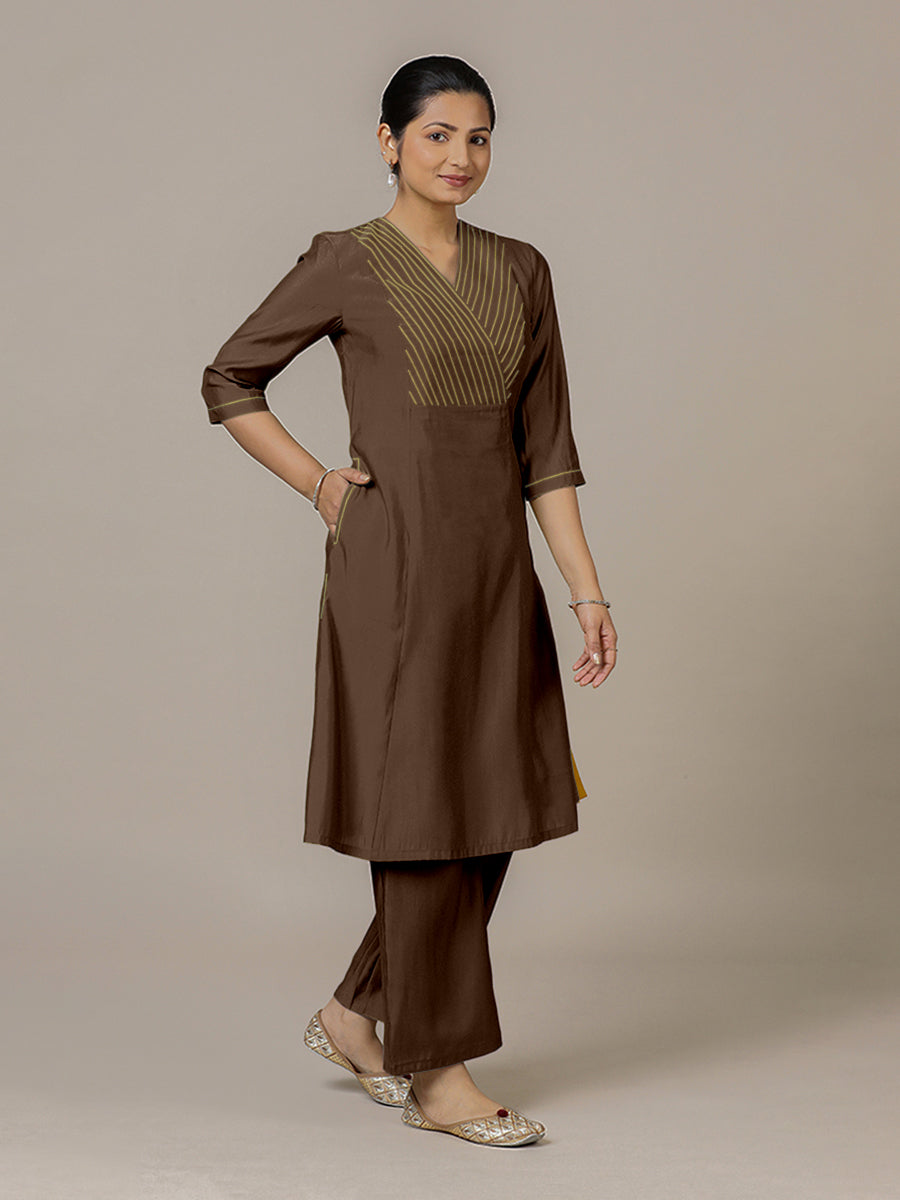 Piya x Rozaana Kurta, in Brown Viscose, featuring three quarter sleeves and v-neckline, made for daily & work (view 7).