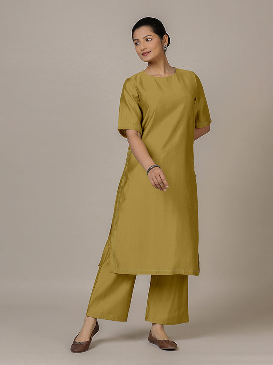 Riya x Rozaana Kurta, in Yellow Viscose, featuring elbow sleeves and jewel neckline, made for daily & work (view 5).