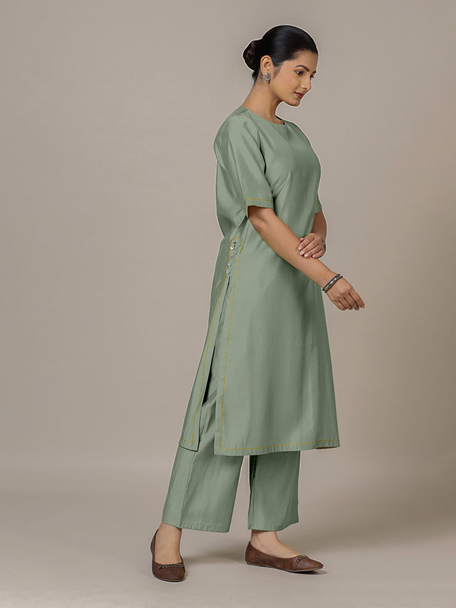 Riya x Rozaana Kurta, in Green Viscose, featuring elbow sleeves and jewel neckline, made for daily & work (view 7).