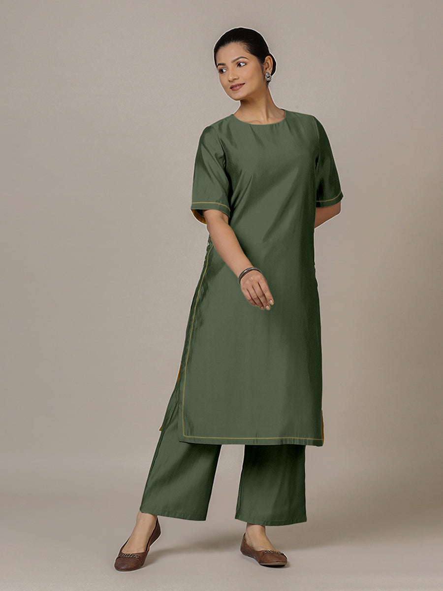 Riya x Rozaana Kurta, in Green Viscose, featuring elbow sleeves and jewel neckline, made for daily & work (view 5).