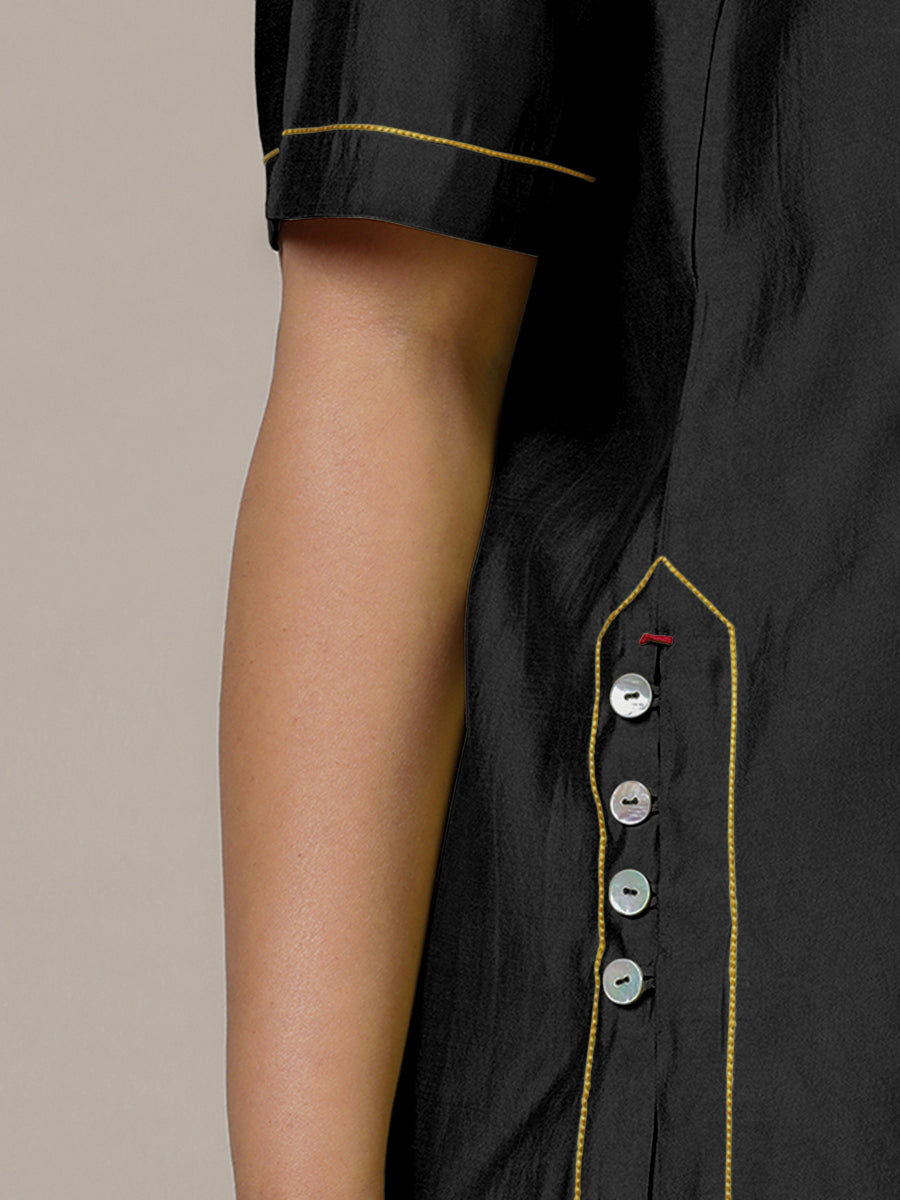 Riya x Rozaana Kurta, in Black Viscose, featuring elbow sleeves and jewel neckline, made for daily & work (view 3).