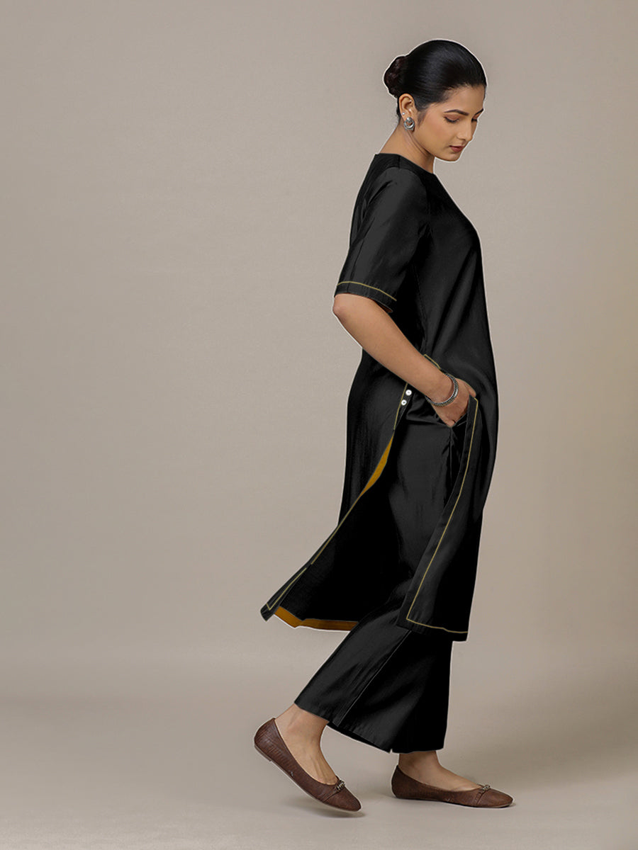 Riya x Rozaana Kurta, in Black Viscose, featuring elbow sleeves and jewel neckline, made for daily & work (view 7).